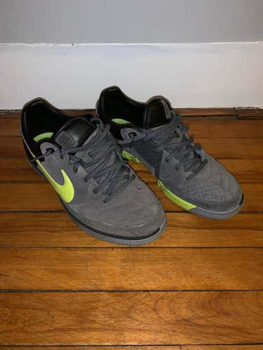 Like New Nike Shoes Men's 10.5 (W 11.5)