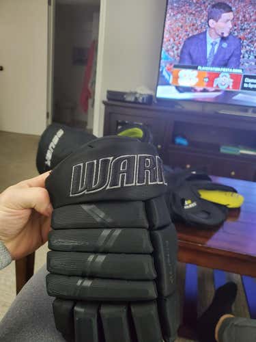 Black Senior New Warrior DX Pro SE Gloves 13"