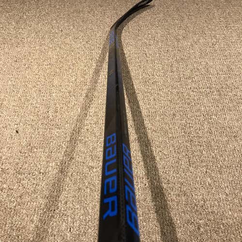 Bauer N8000 - LH P28 77flex (-4")