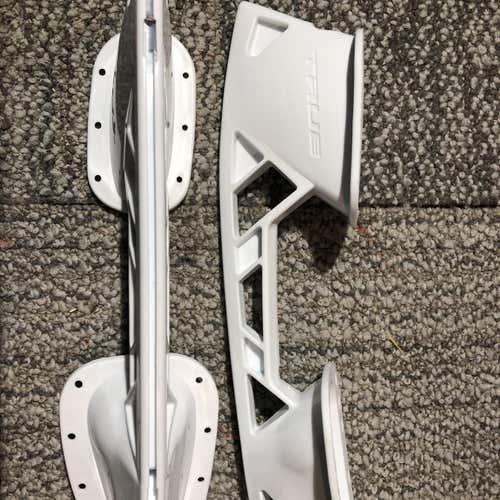 Senior True   Size 9 Goalie Skates