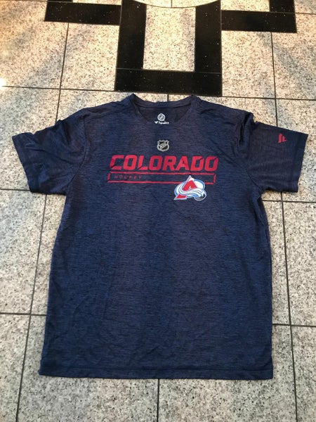 Colorado Avalanche T-Shirts in Colorado Avalanche Team Shop 