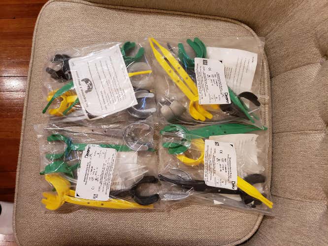 Mouthguards  ****40 Mouthguards****☆☆4 BAGS OF 10 EACH☆☆