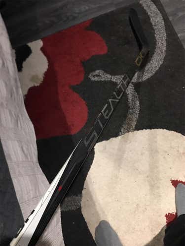 Senior Left Handed Stealth CX Mid  Hockey Stick