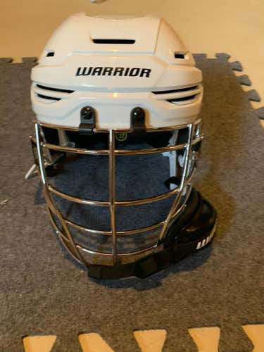 White Adult Player Warrior Alpha one pro
