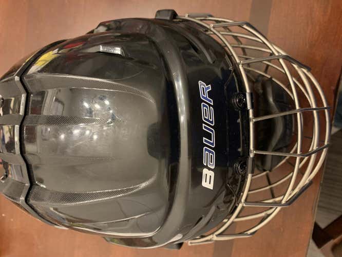 Black Small Bauer Re-Akt 95 Helmet/ cage combo