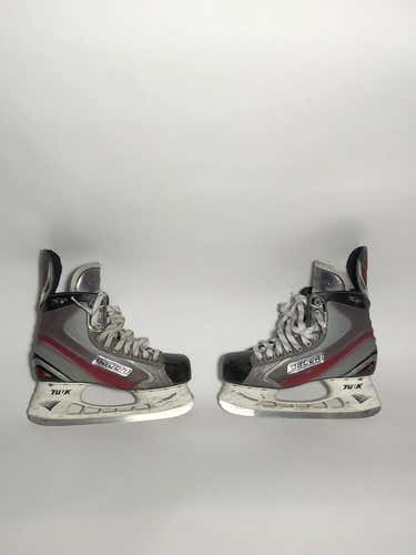 Great Deal... Bauer Vapor X6.0 Hockey Skates Size 7.5D