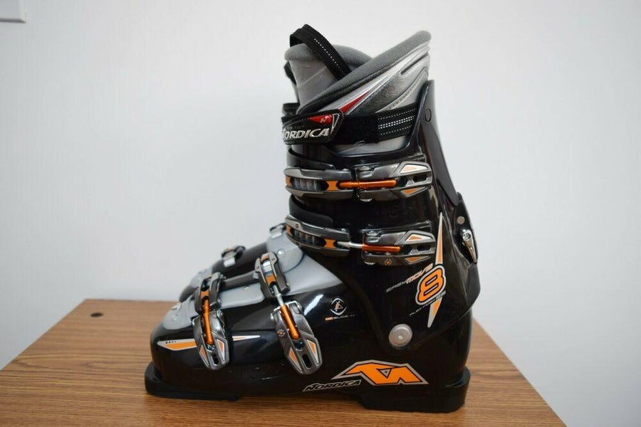 NORDICA EASY MOVE 8 SKI BOOTS MEN SIZE 11.5 / 29.5