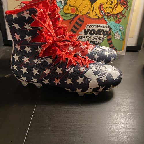 USA Themed Under Armour Highlight Cleat Size 9.5