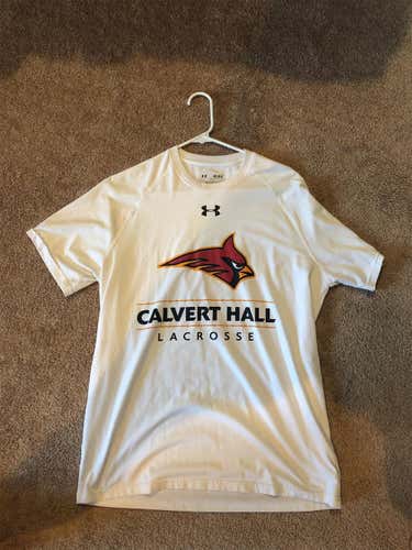 Medium Under Armour Shirt