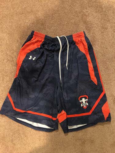 Adult Large Under Armour Shorts