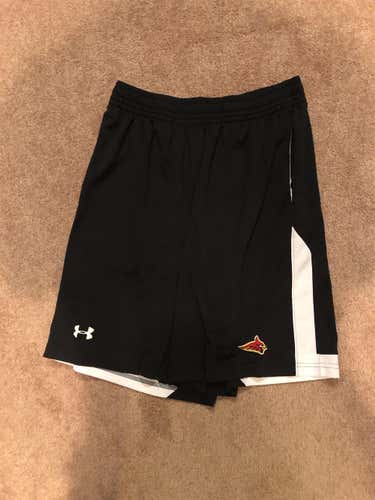Adult Large Under Armour Shorts