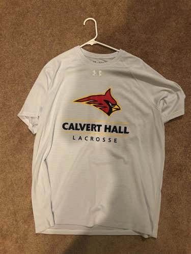 New Extra Large Under Armour Shirt