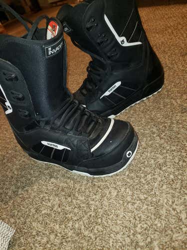Men's 11 (Women's 12) Burton Invader Snowboard Boots