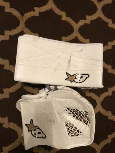 White Senior Brian's Full Right Subzero 7.0 glove and blocker