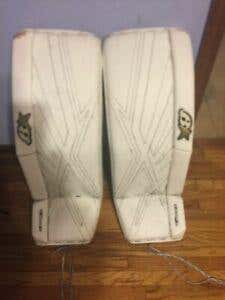 White Senior 34 + 1" Brian's Subzero 7.0 Goalie Leg Pads