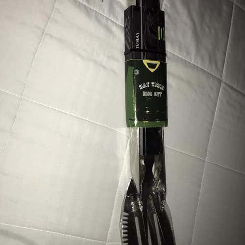 CCM Hat Trick BBQ Set