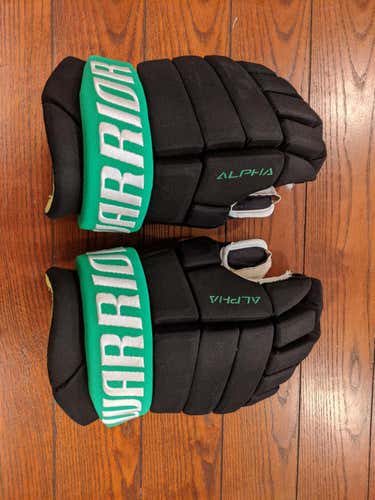 Warrior Alpha Team Sr 14" Black/Green Gloves