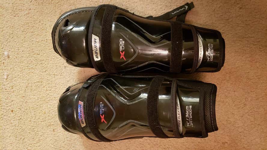 New Bauer x900 lite Shin Pads 14"