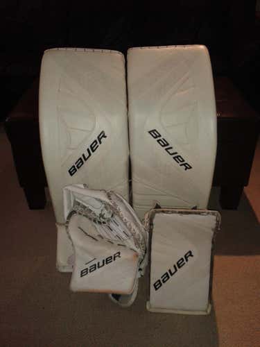 White Senior 35" Bauer Regular Vapor 1X Goalie Full Set Pro Stock
