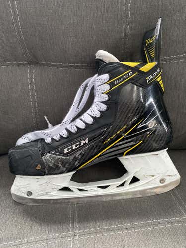 Senior CCM Hockey Skates D&R (Regular) Size 9.5