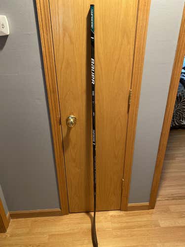 New Bemidji State Intermediate Bauer Right Handed Hockey Stick Mid