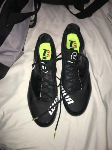 Black Men's Molded Cleats Low Cut