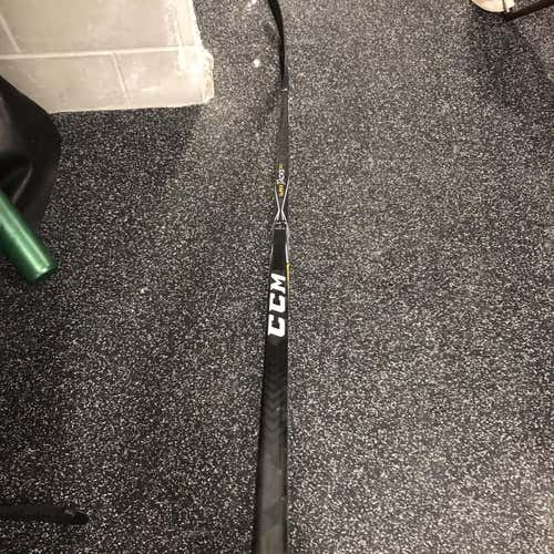 Senior Right Handed Super Tacks 2.0 Toe Pro Stock Hockey Stick