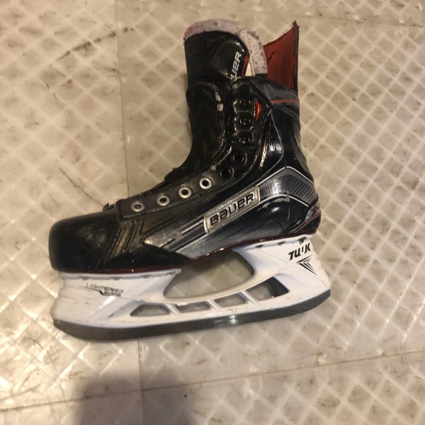 Senior Bauer Vapor X800 EE (Extra Wide) Size 6.5 Hockey Skates
