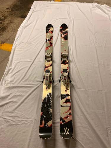 Men's 2017 All Mountain Mantra With Bindings Skis