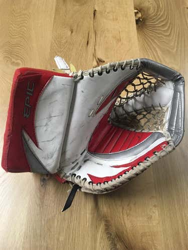 White Senior Epic 8800  Pro Stock