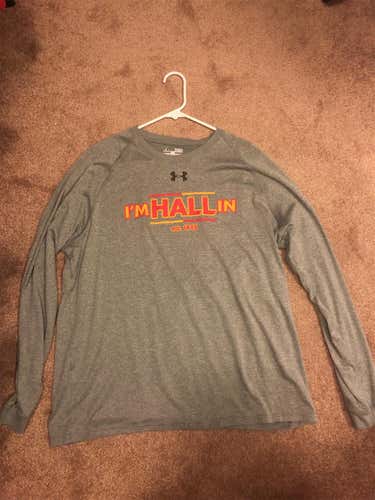 Extra Large Under Armour Shirt