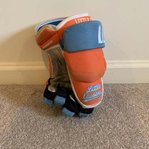 Little Caesars Gloves