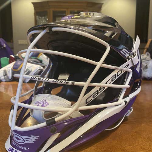 Adult Player Cascade S Helmet