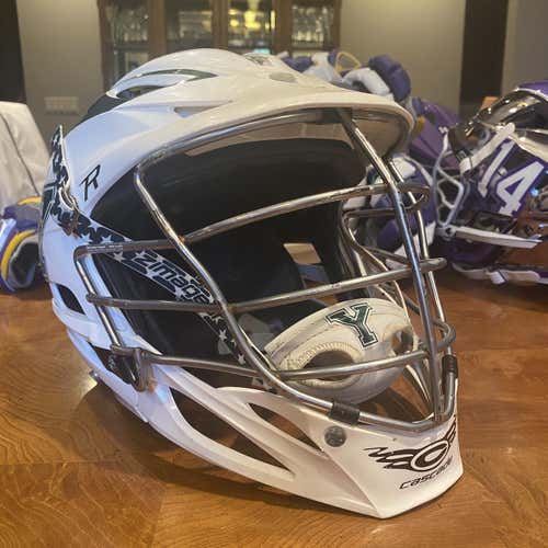 White Adult Player Cascade R Helmet