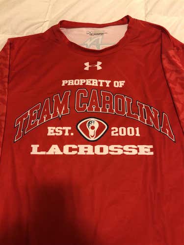 Red  Extra Large Under Armour Shirt