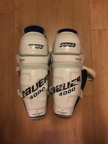 Senior Bauer 4000  Shin Pads