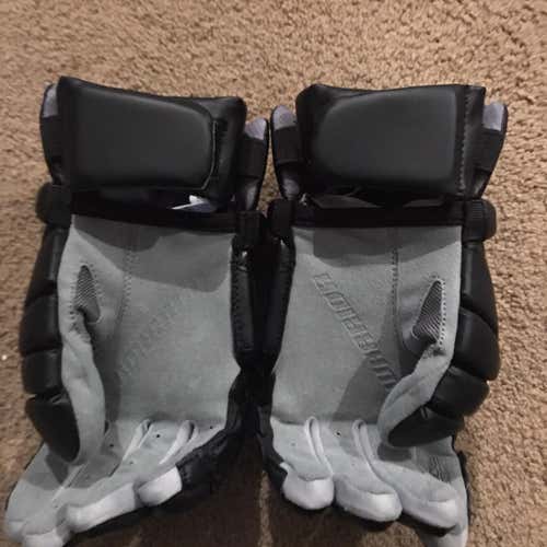 Black New Player Warrior Evo Pro  Lacrosse Gloves