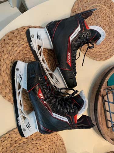 Senior 4.0 SB Hockey Skates D&R (Regular) Pro Stock Size 8.5