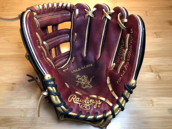 Gold/Red HS/Travel Rawlings Right Handed Infield/outfield Heart of the Hide Baseball Glove 12"