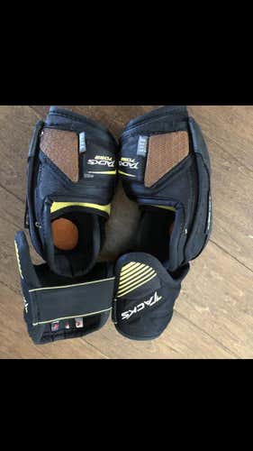 Elbow Pads Senior Small CCM Tacks 7092