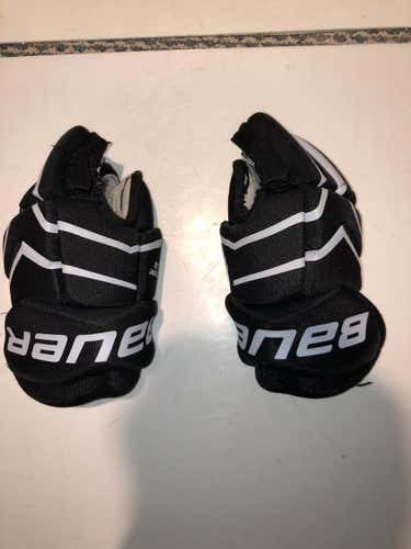 Black Bauer Supreme One.2 Gloves - Junior 12”