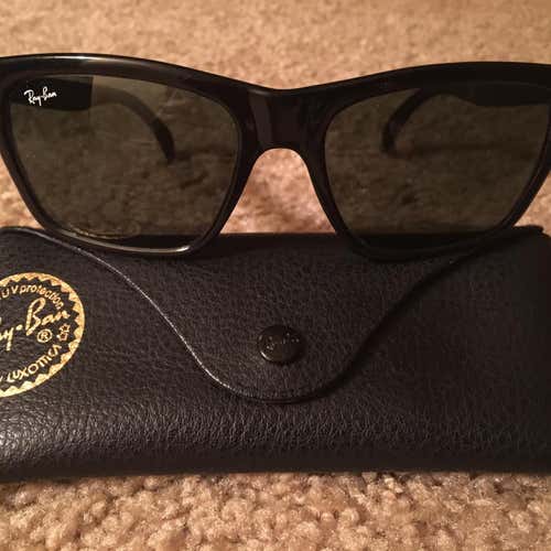 Vintage Ray-Ban "Depose" Frame By B&L