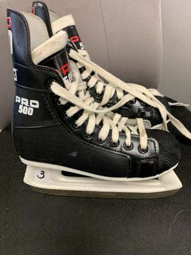 CCM PRO 500, Junior Size 3, Hockey Skate