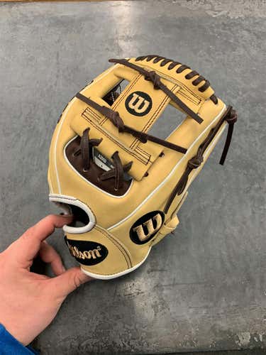 Wilson A2000 11.5" Glove