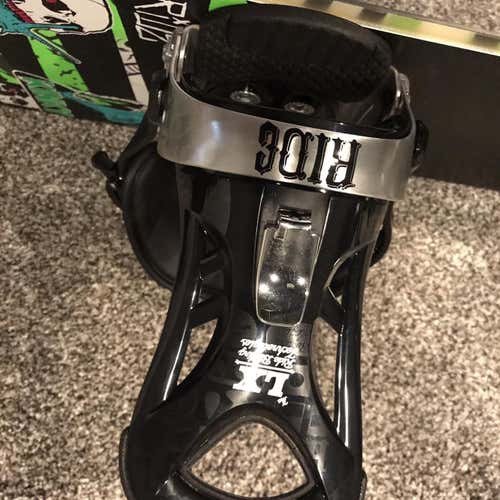 Men's  Ride Kink Snowboard With Bindings