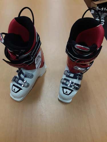 Atomic Ski Boots 95-115 Flex size 22.5