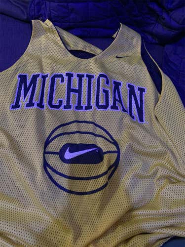Extra Large Nike Jersey
