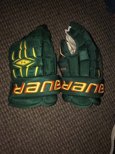 Green Senior Bauer Nexus N2900 14"  Gloves