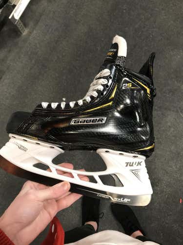 New Senior Bauer Supreme 2S Pro Hockey Skates D&R (Regular) Size 8.5