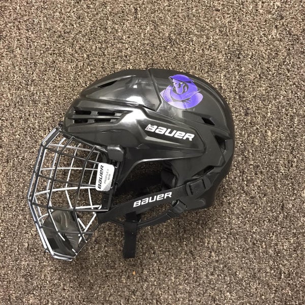 Black Bauer Re-Akt 95 Pro Stock Helmet, Size: Medium, with Cage